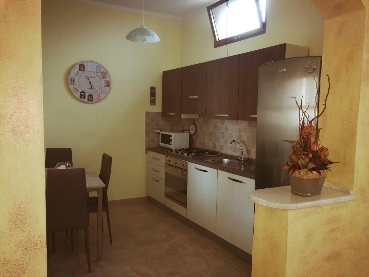 Villa Casa Debby Porto Torres Exterior foto